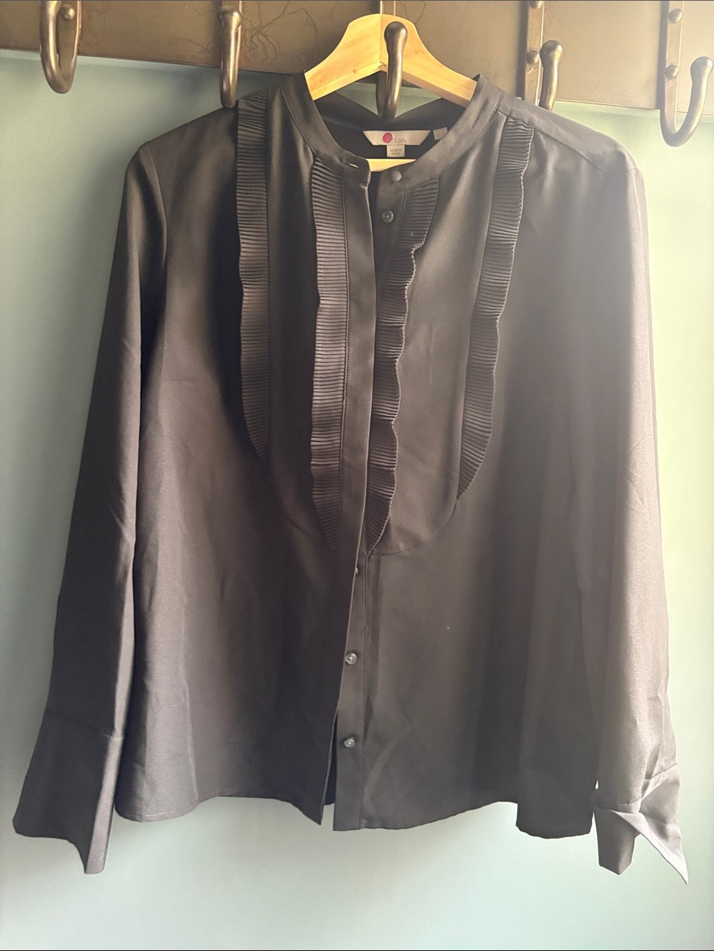 Women’s Boden Black Button-Up Shirt with Pleated Detail